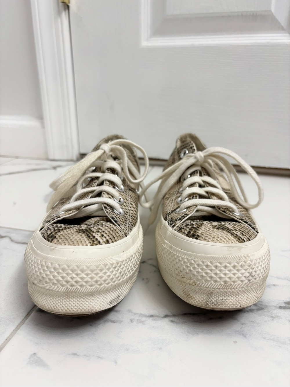 Converse Platform Sneakers Snakeskin Print Womens 7 Tan Cream All Star - Picture 3 of 8